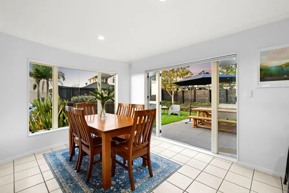 Photos of 5 Strata View