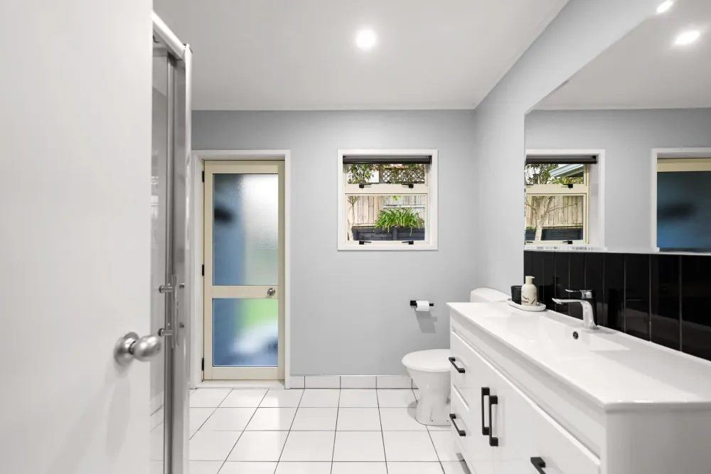 Photos of 5 Strata View