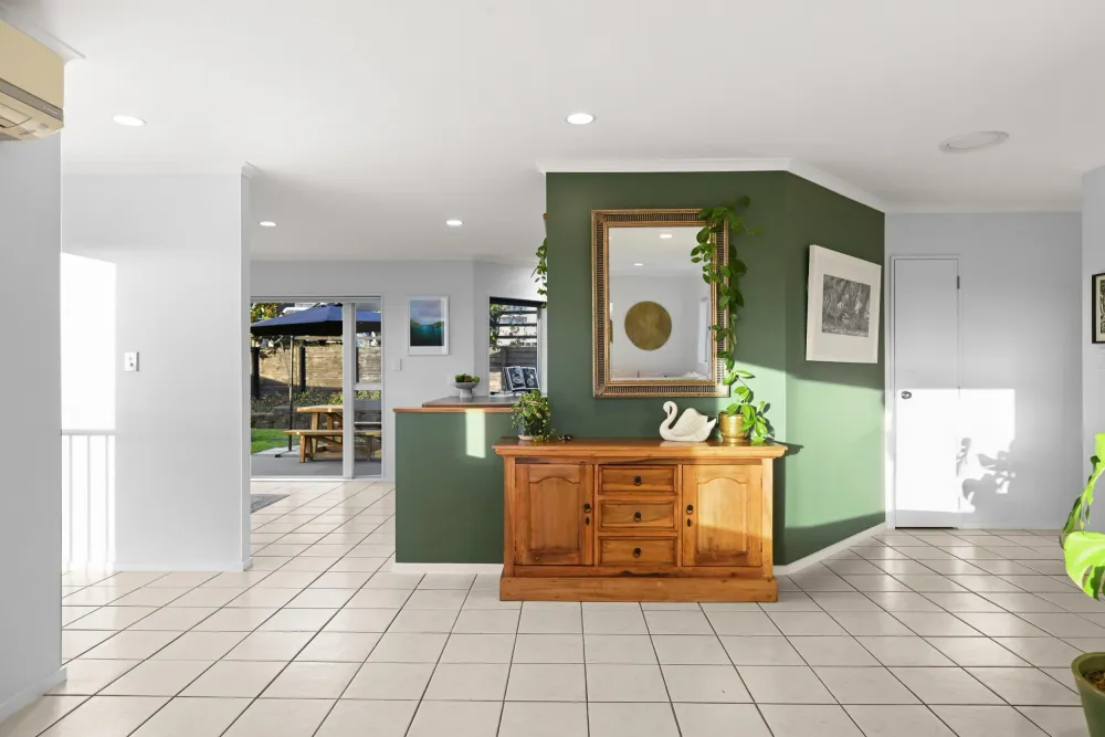 Photos of 5 Strata View