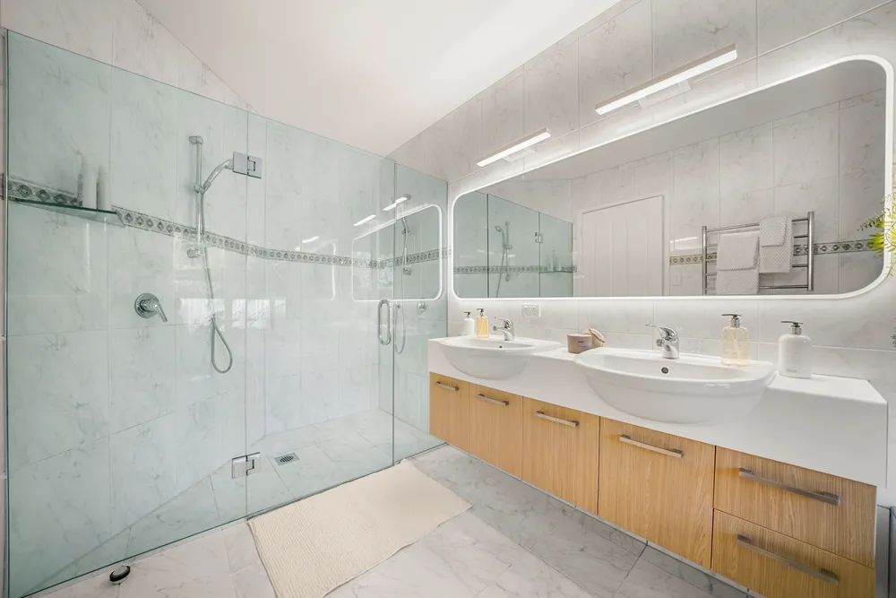 Photos of 56 Joblin Road