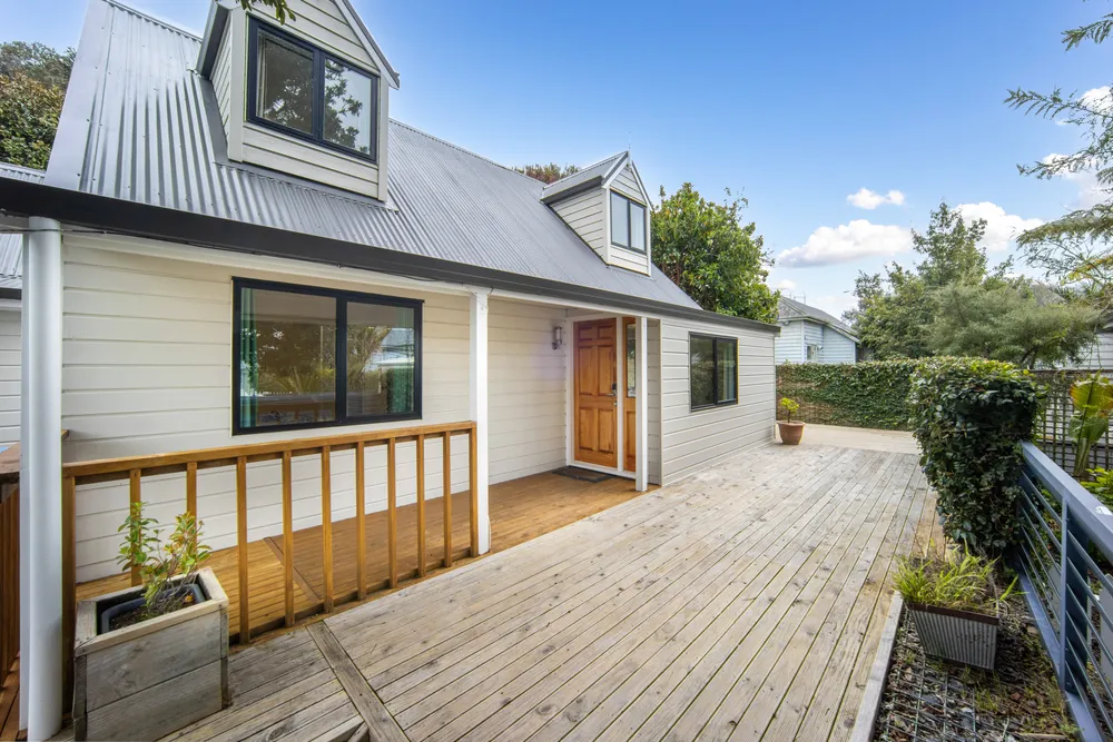 Photos of 19 Tongariro Street
