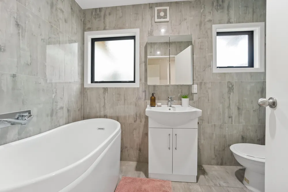 Photos of 19 Tongariro Street