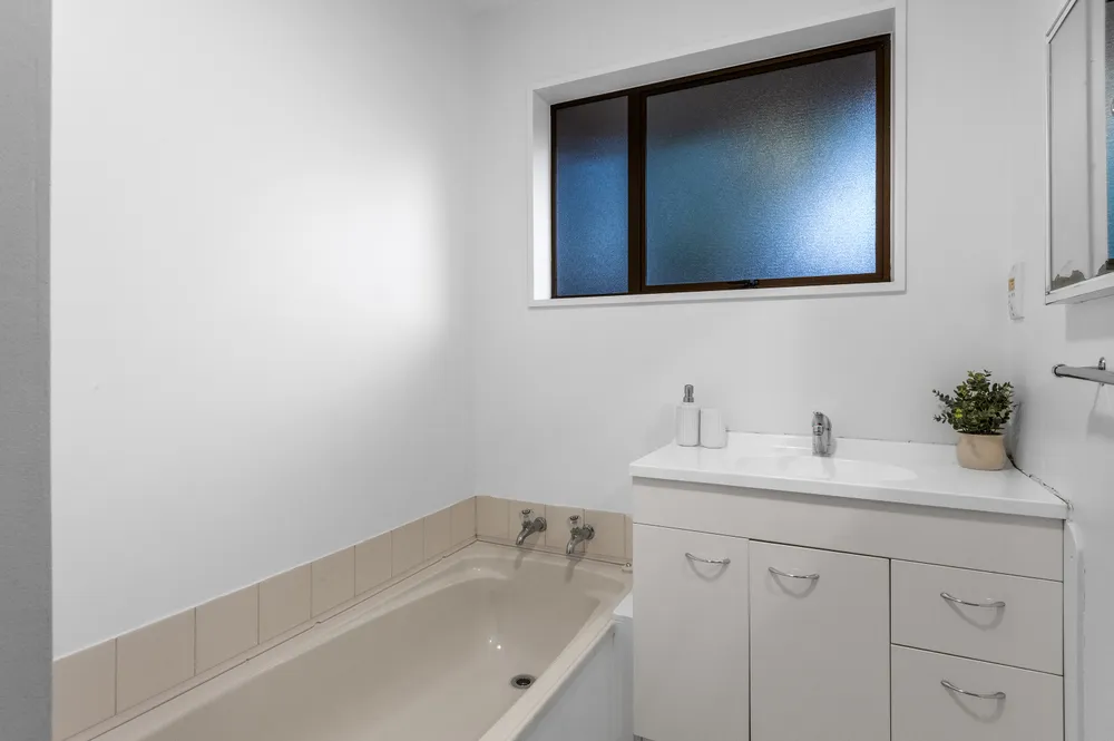 Photos of 118 Reynolds Avenue