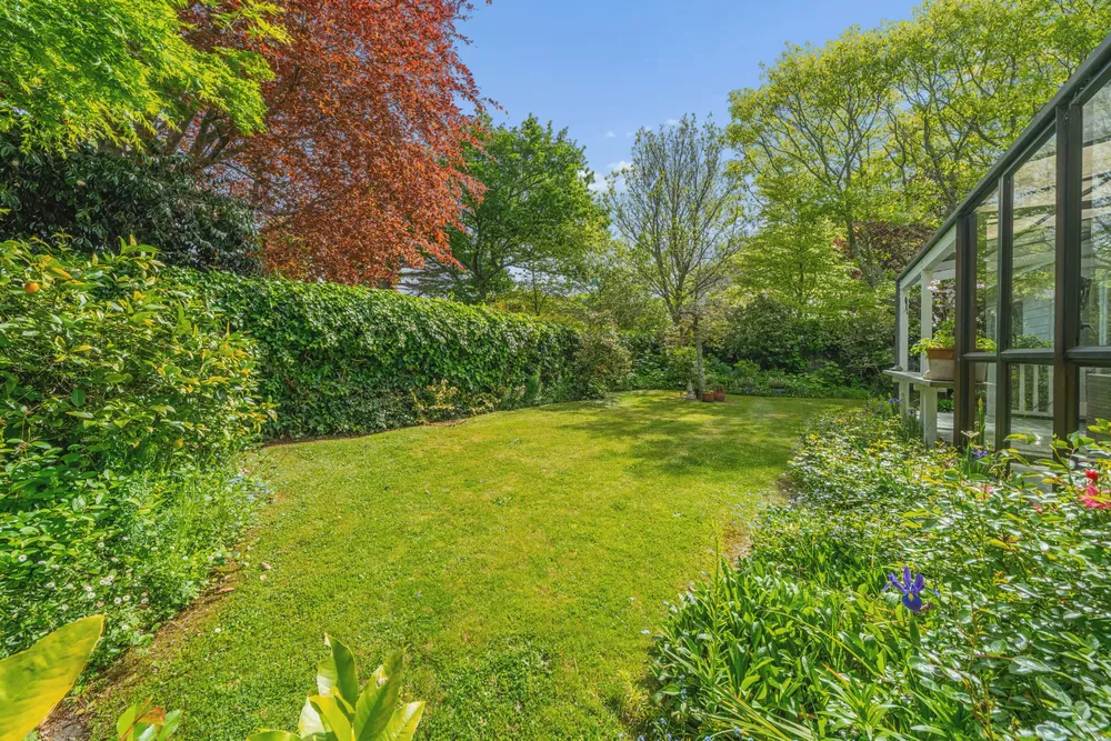 Photos of 361 Fergusson Drive