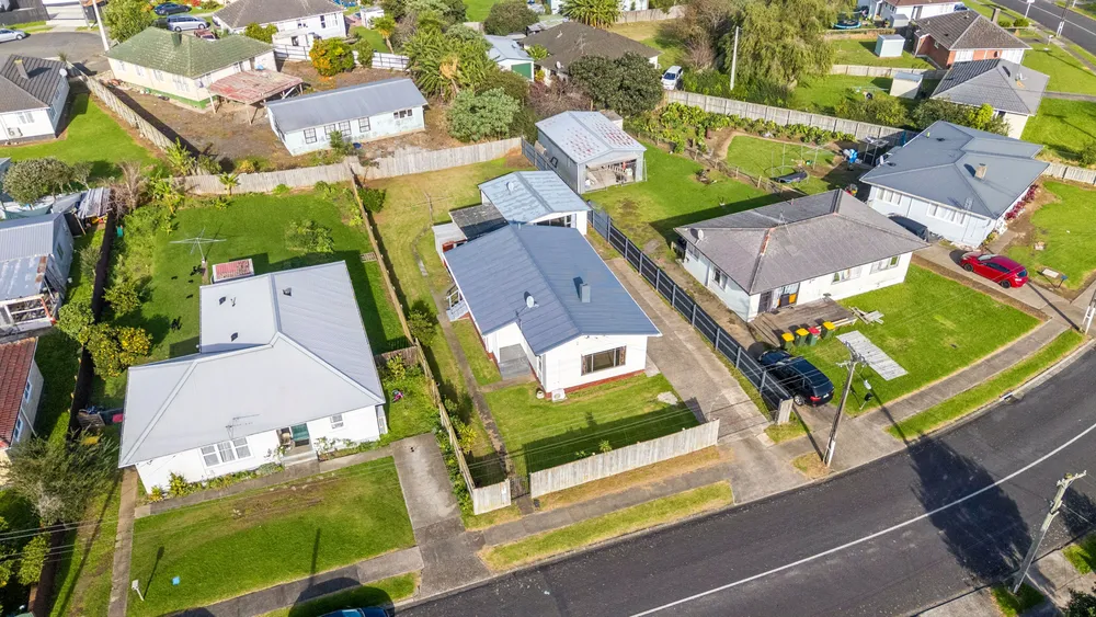 Photos of 33 Pearl Baker Drive