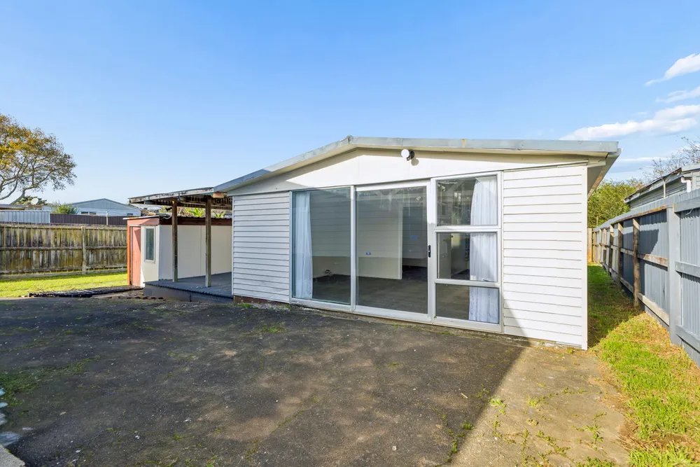 Photos of 33 Pearl Baker Drive