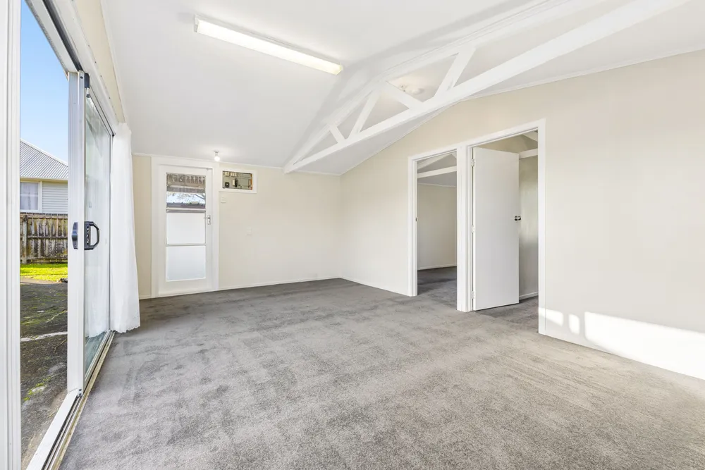 Photos of 33 Pearl Baker Drive
