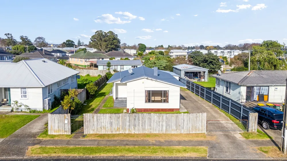 Photos of 33 Pearl Baker Drive