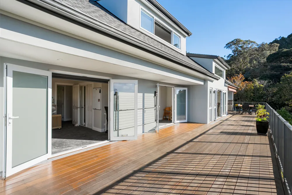 Photos of 27 Tui Crescent