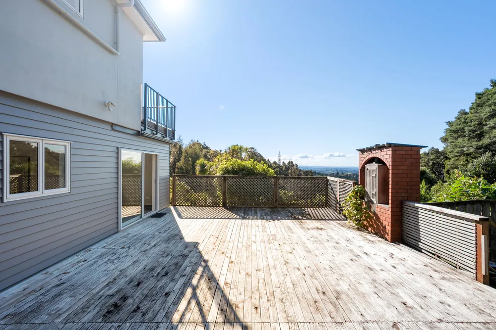 Photos of 27 Tui Crescent