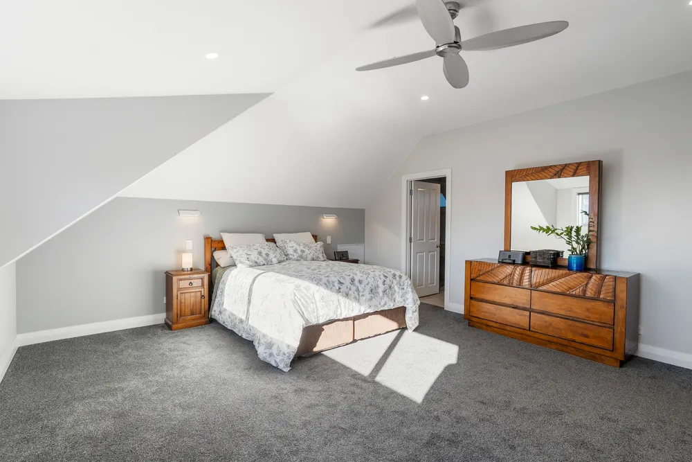 Photos of 27 Tui Crescent