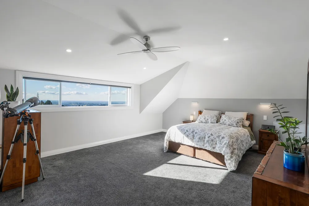 Photos of 27 Tui Crescent