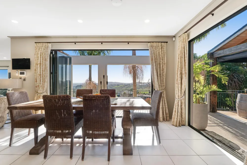 Photos of 498 Redoubt Road