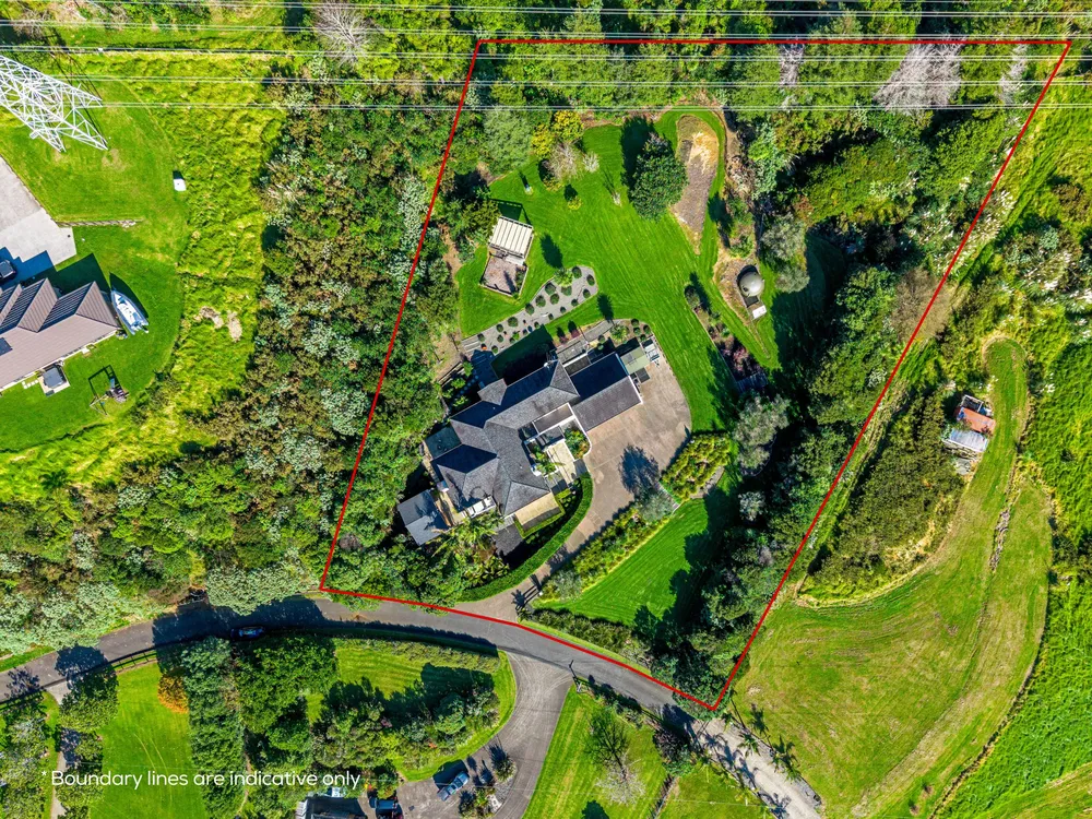 Photos of 498 Redoubt Road