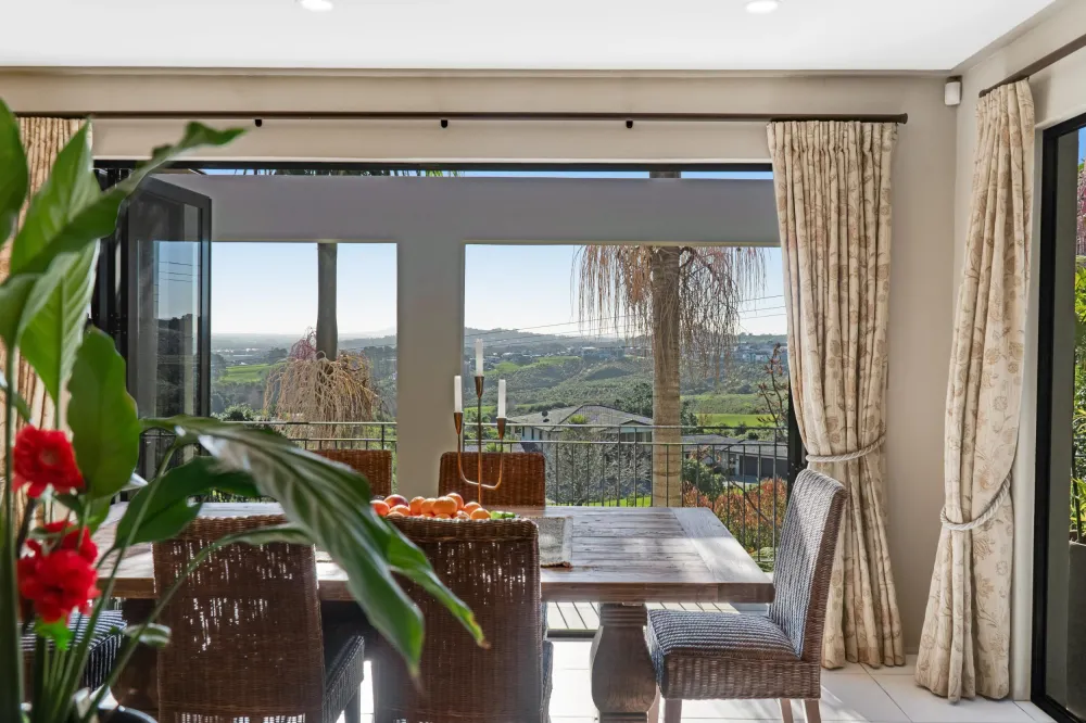 Photos of 498 Redoubt Road