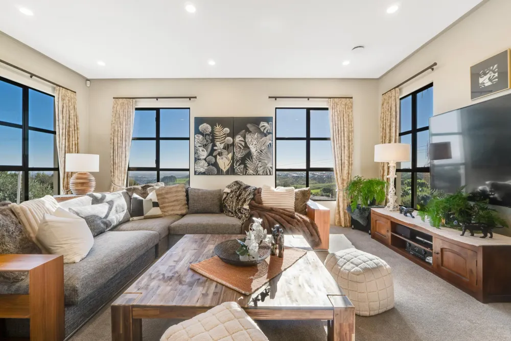 Photos of 498 Redoubt Road