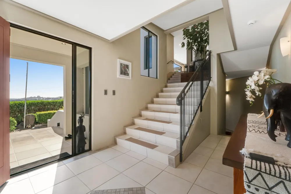 Photos of 498 Redoubt Road