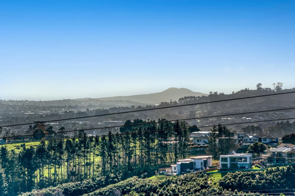 Photos of 498 Redoubt Road