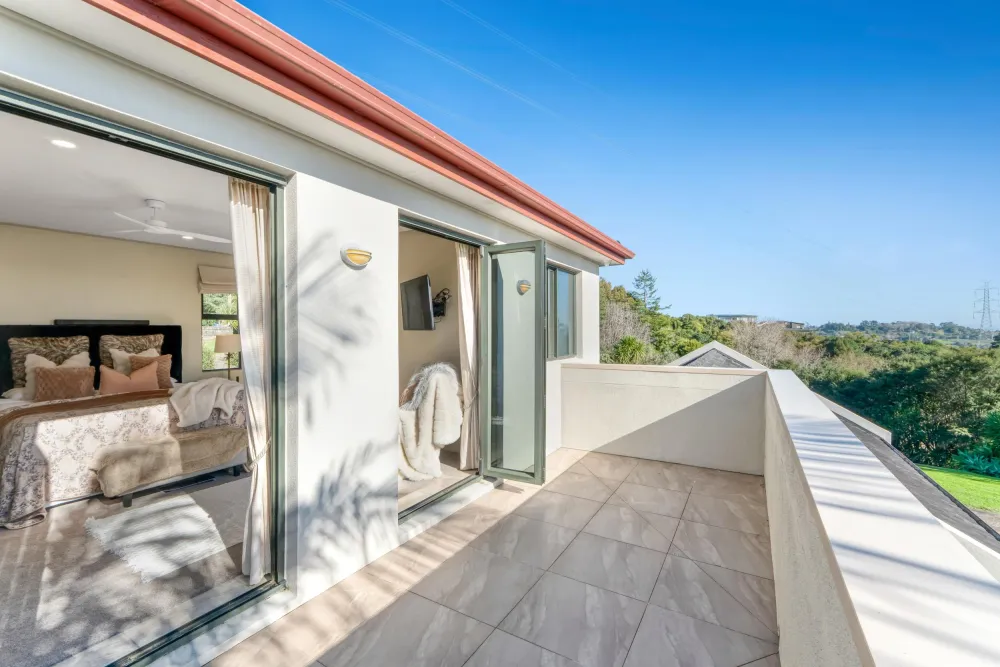 Photos of 498 Redoubt Road