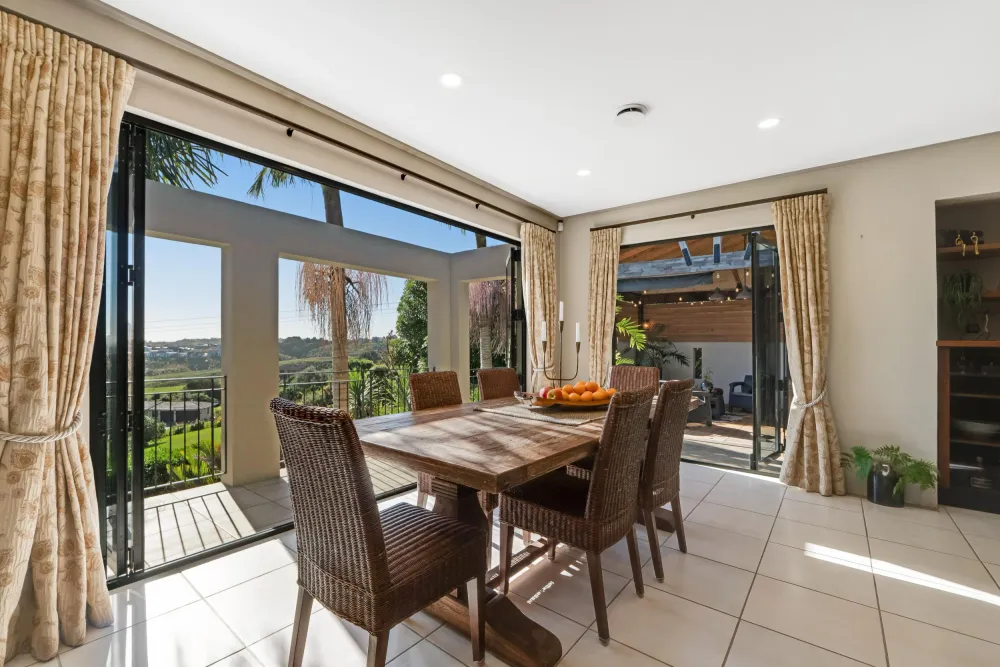 Photos of 498 Redoubt Road