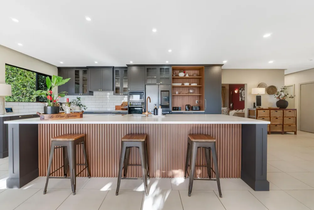 Photos of 498 Redoubt Road