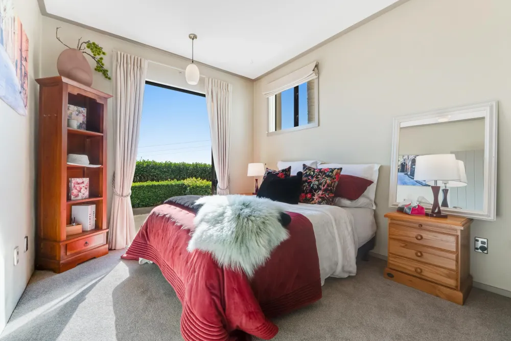 Photos of 498 Redoubt Road