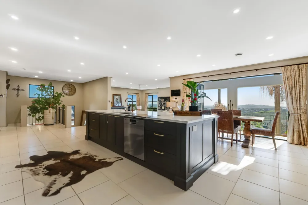 Photos of 498 Redoubt Road