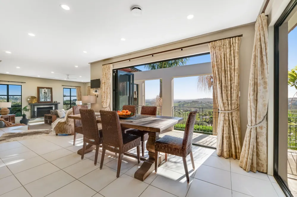Photos of 498 Redoubt Road