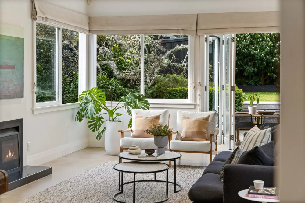Photos of 15 Maranui Avenue