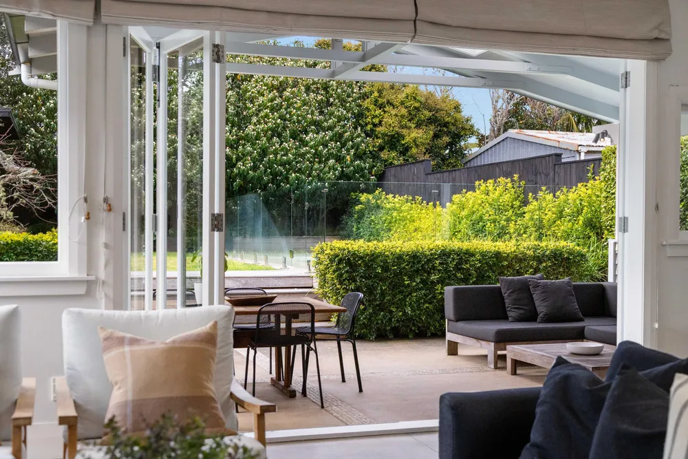 Photos of 15 Maranui Avenue