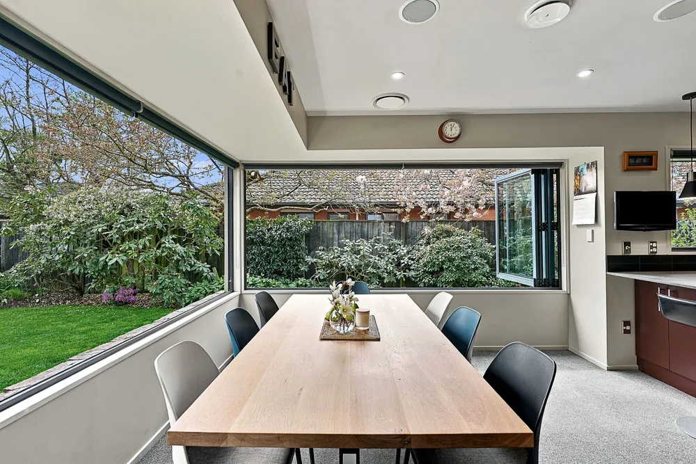 Photos of 32 Pewter Place
