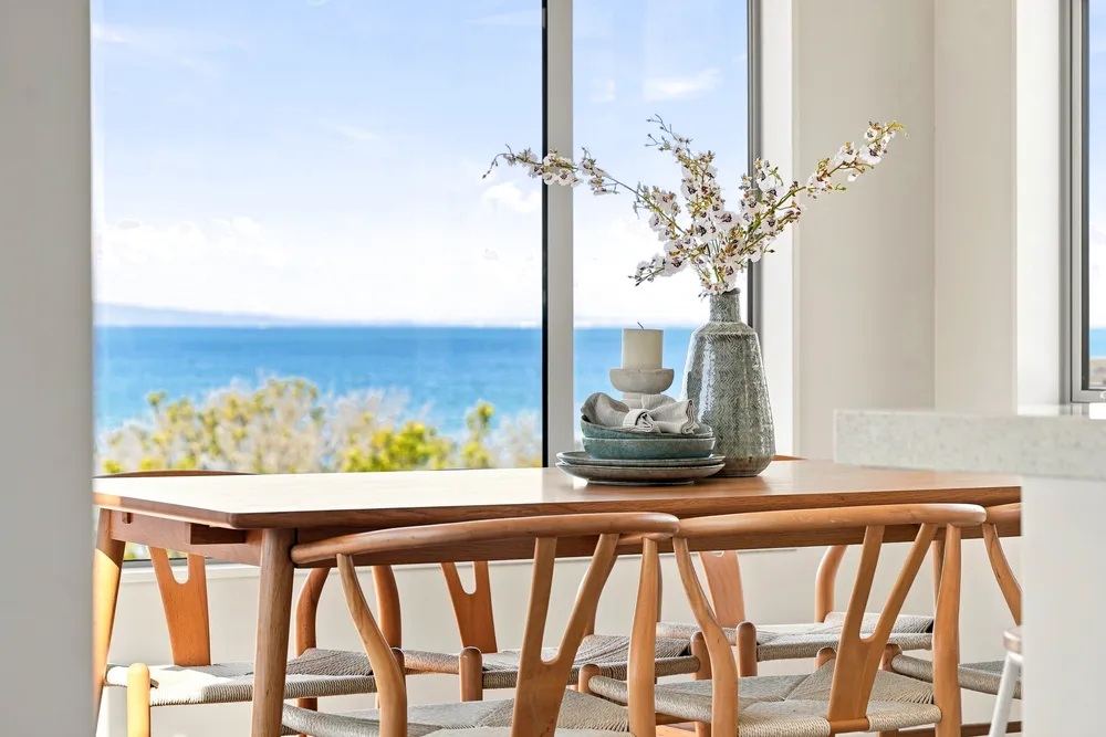 Photos of 1053b Whangaparaoa Road