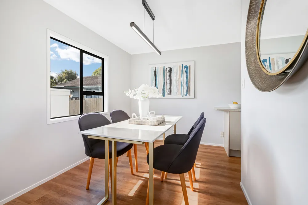 Photos of 1/107 Santiago Crescent