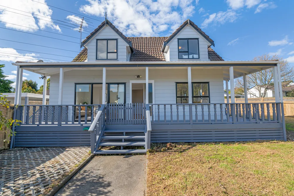 Photos of 1/107 Santiago Crescent