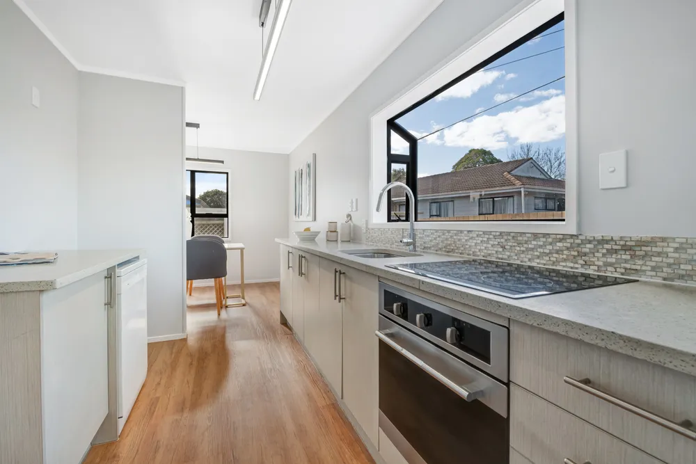 Photos of 1/107 Santiago Crescent