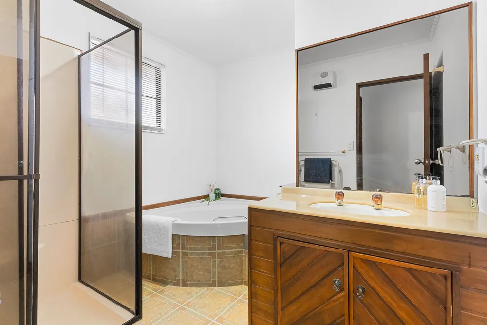 Photos of 7 Mandeville Crescent