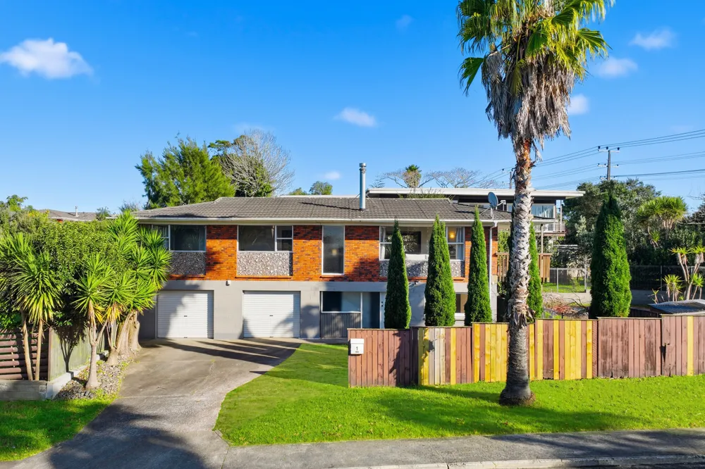 Photos of 1 Cyclarama Crescent