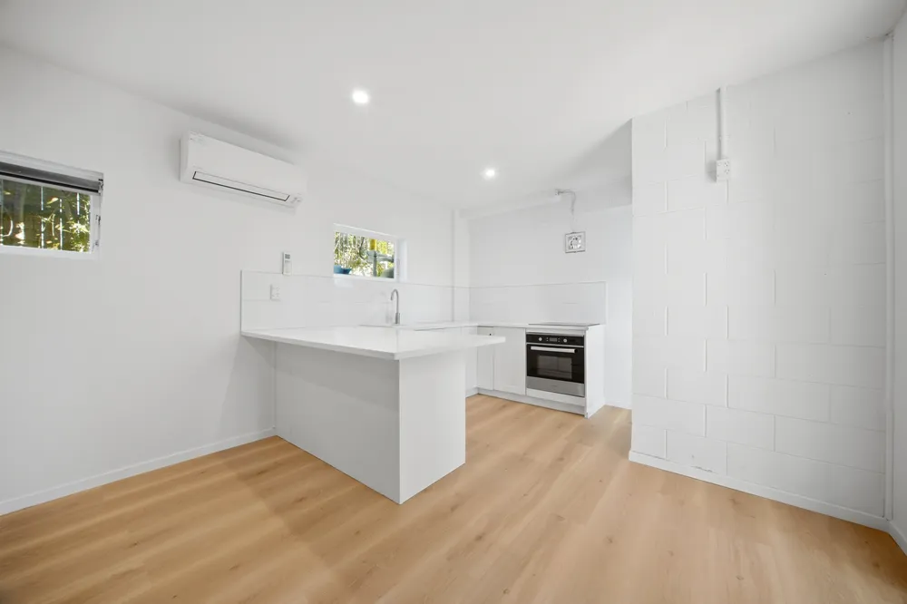 Photos of 1 Cyclarama Crescent