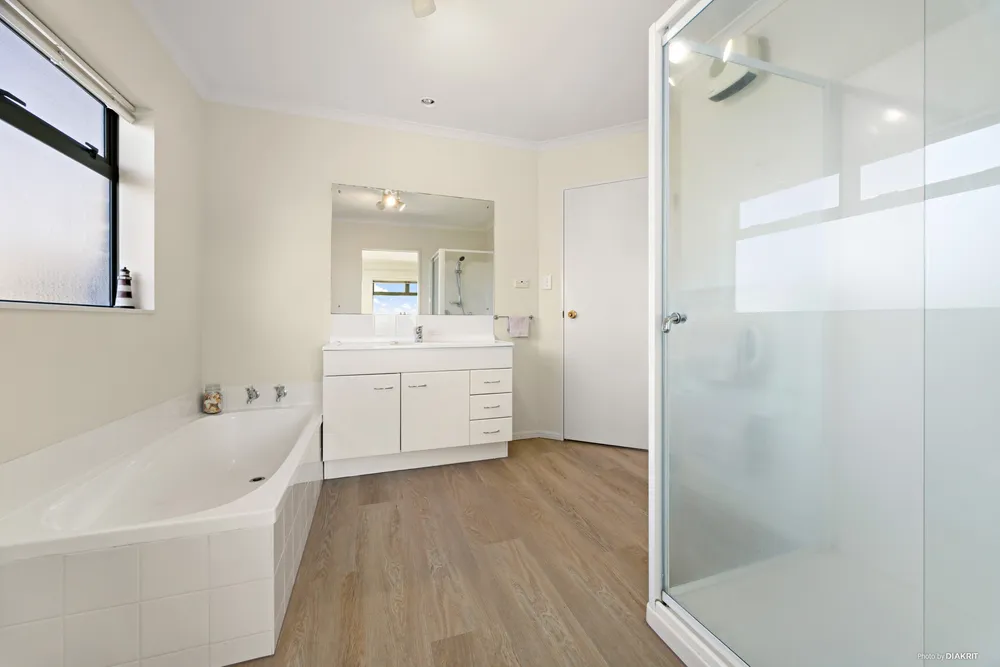 Photos of 3 Grand Drive