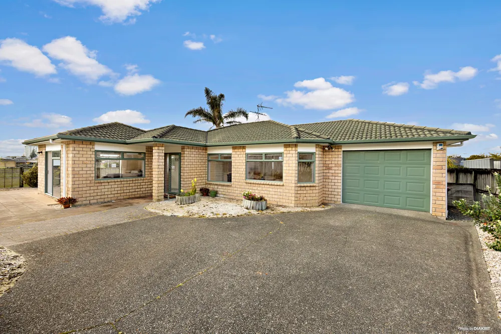Photo of 3 Grand Drive, Orewa