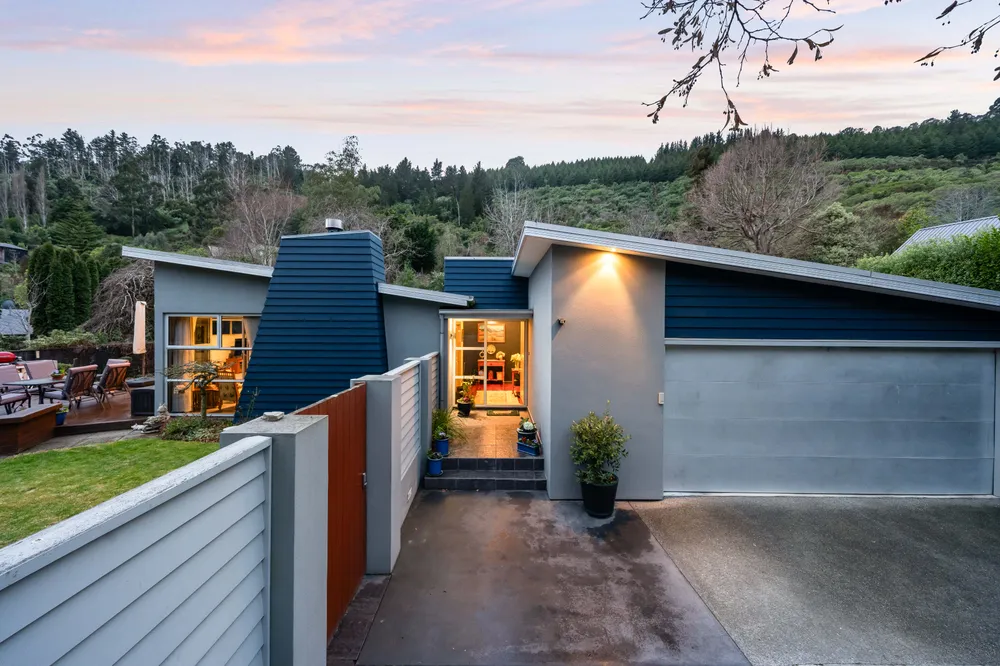Photos of 157A Bowenvale Avenue