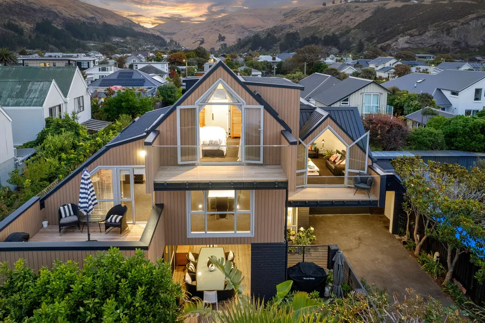 Photos of 157A Bowenvale Avenue
