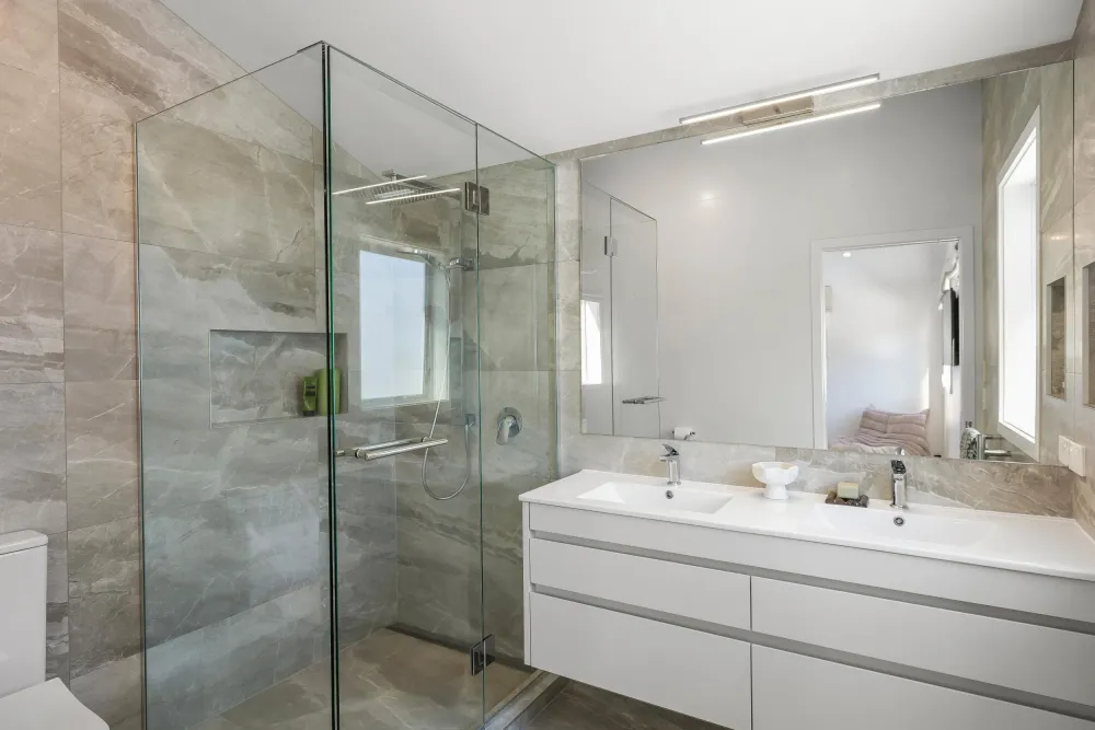 Photos of 10 Richard Street