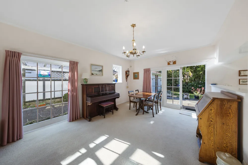 Photos of 48 Buckley Road