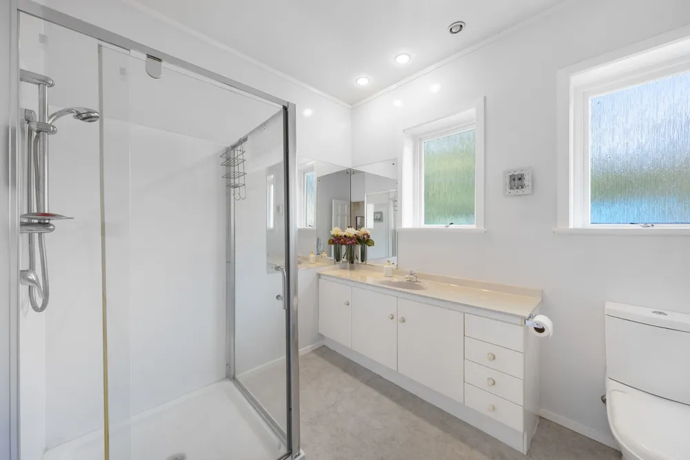 Photos of 48 Buckley Road
