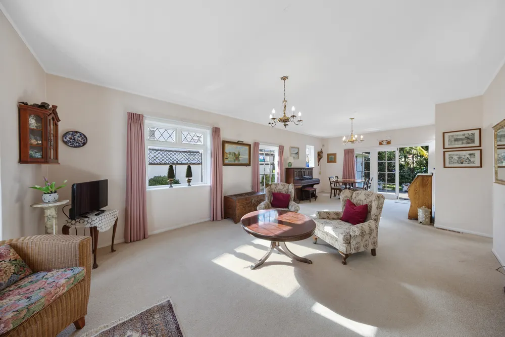 Photos of 48 Buckley Road