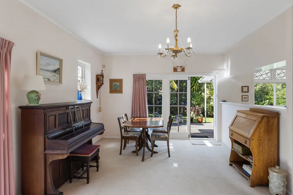 Photos of 48 Buckley Road