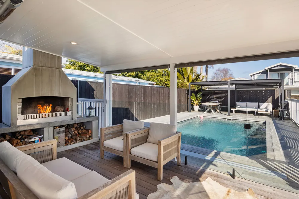 Photos of 6 Verona Avenue