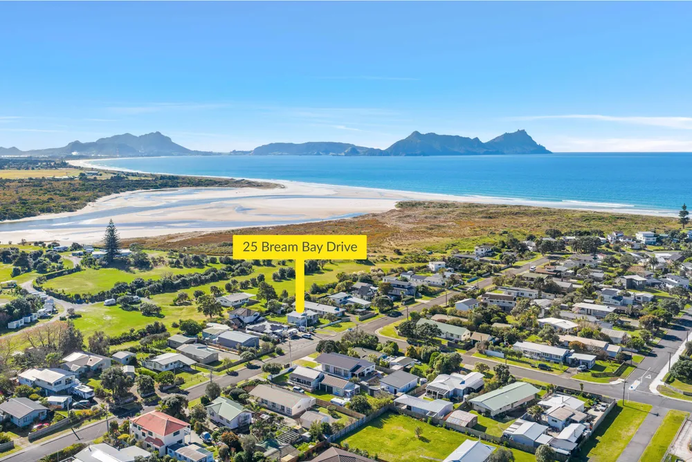 Photos of 25 Bream Bay Drive