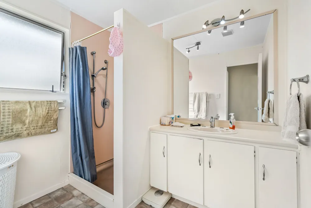 Photos of 25 Bream Bay Drive